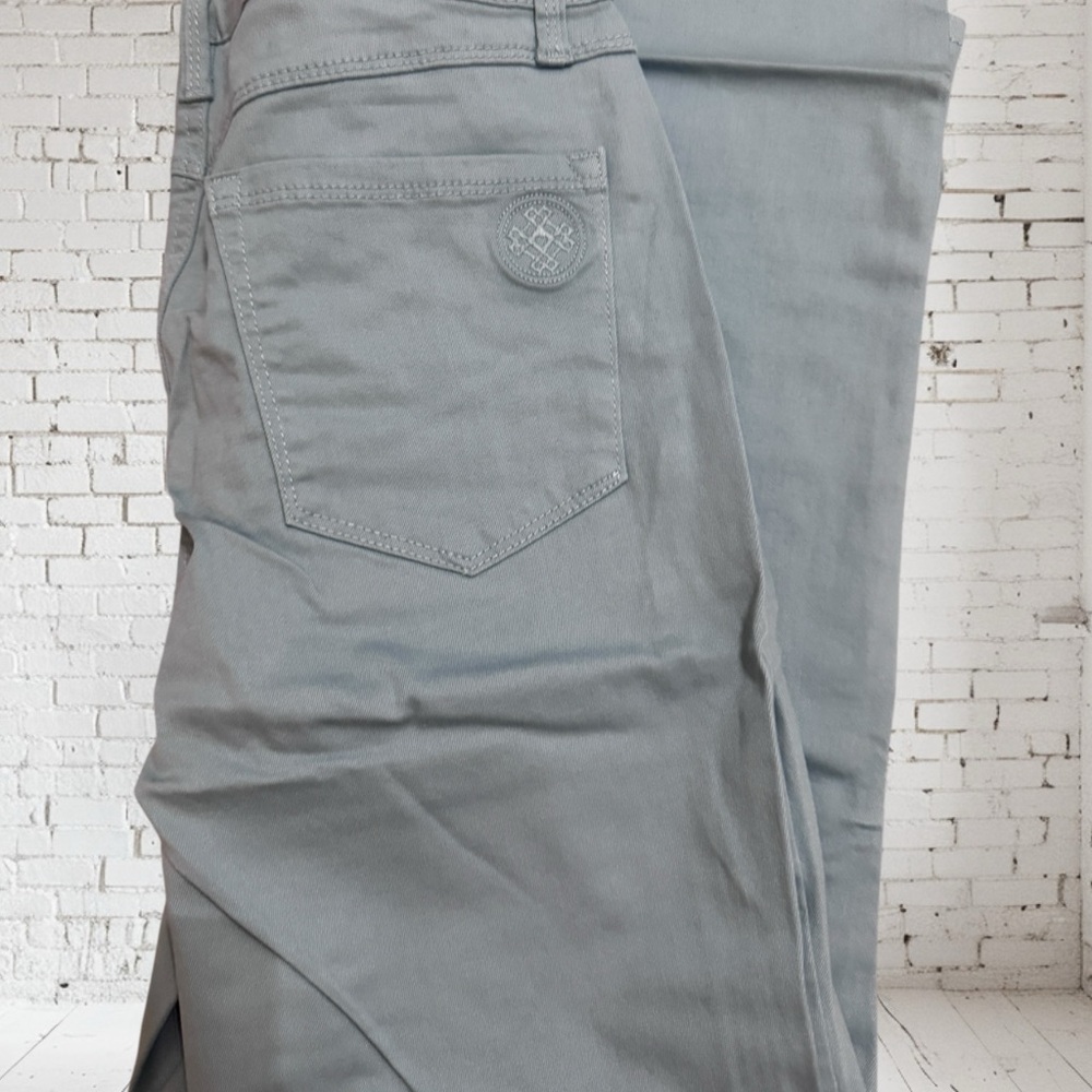 Laurie Felt Cropped Pants NWT • Sz 10 • Light Blue • Stretch Fit Breezy Style - Picture 6 of 8